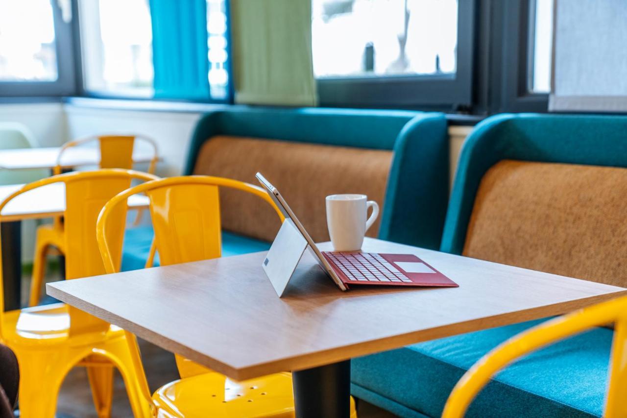 Ibis Styles Lyon Croix Rousse Hotel Bagian luar foto