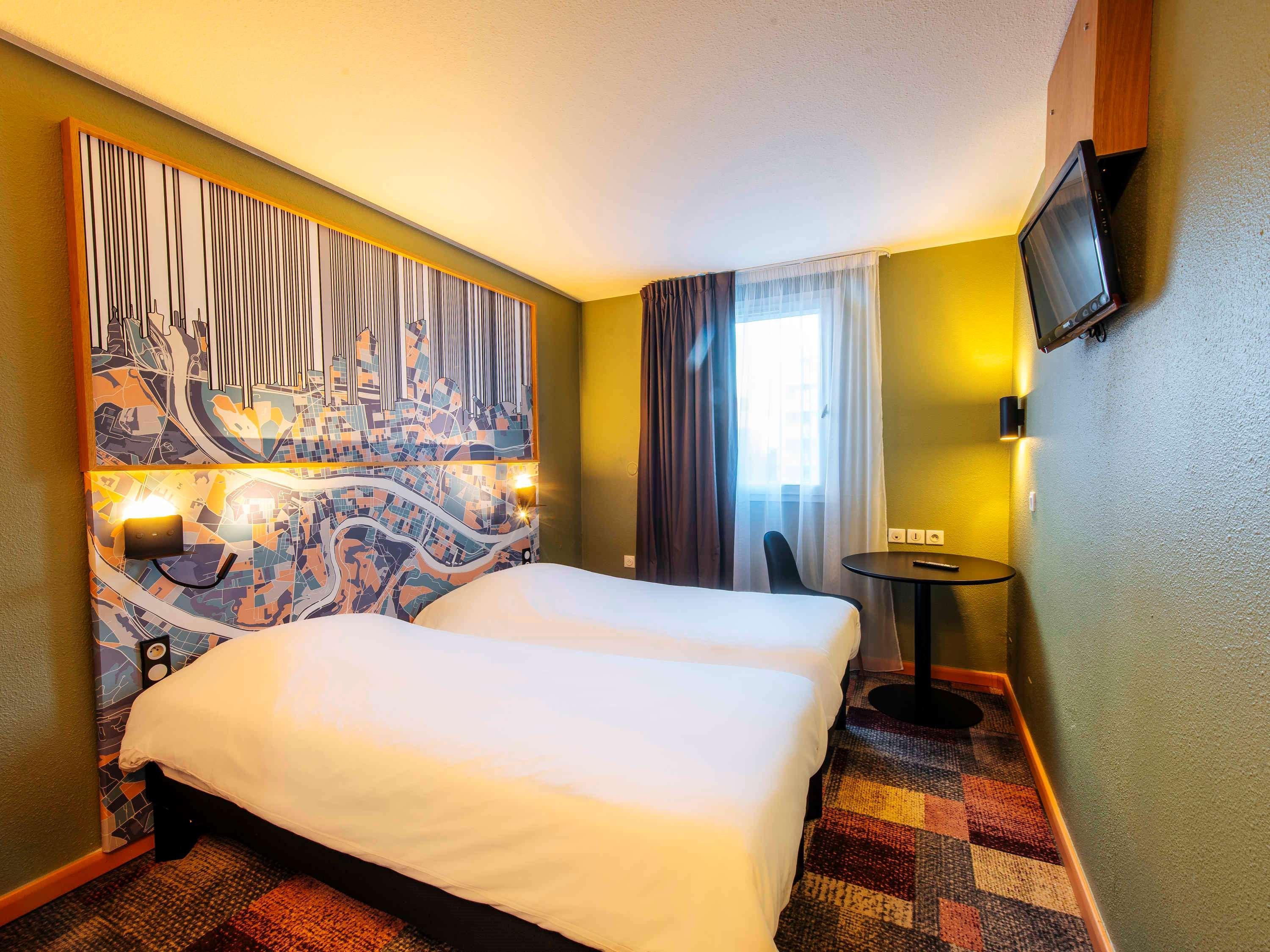 Ibis Styles Lyon Croix Rousse Hotel Bagian luar foto