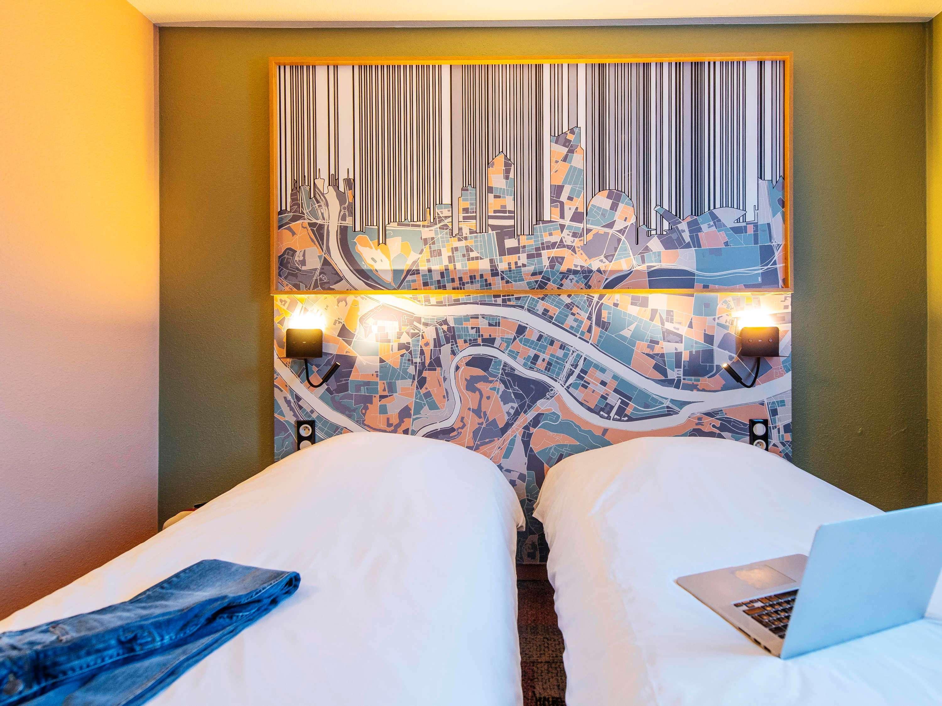 Ibis Styles Lyon Croix Rousse Hotel Bagian luar foto