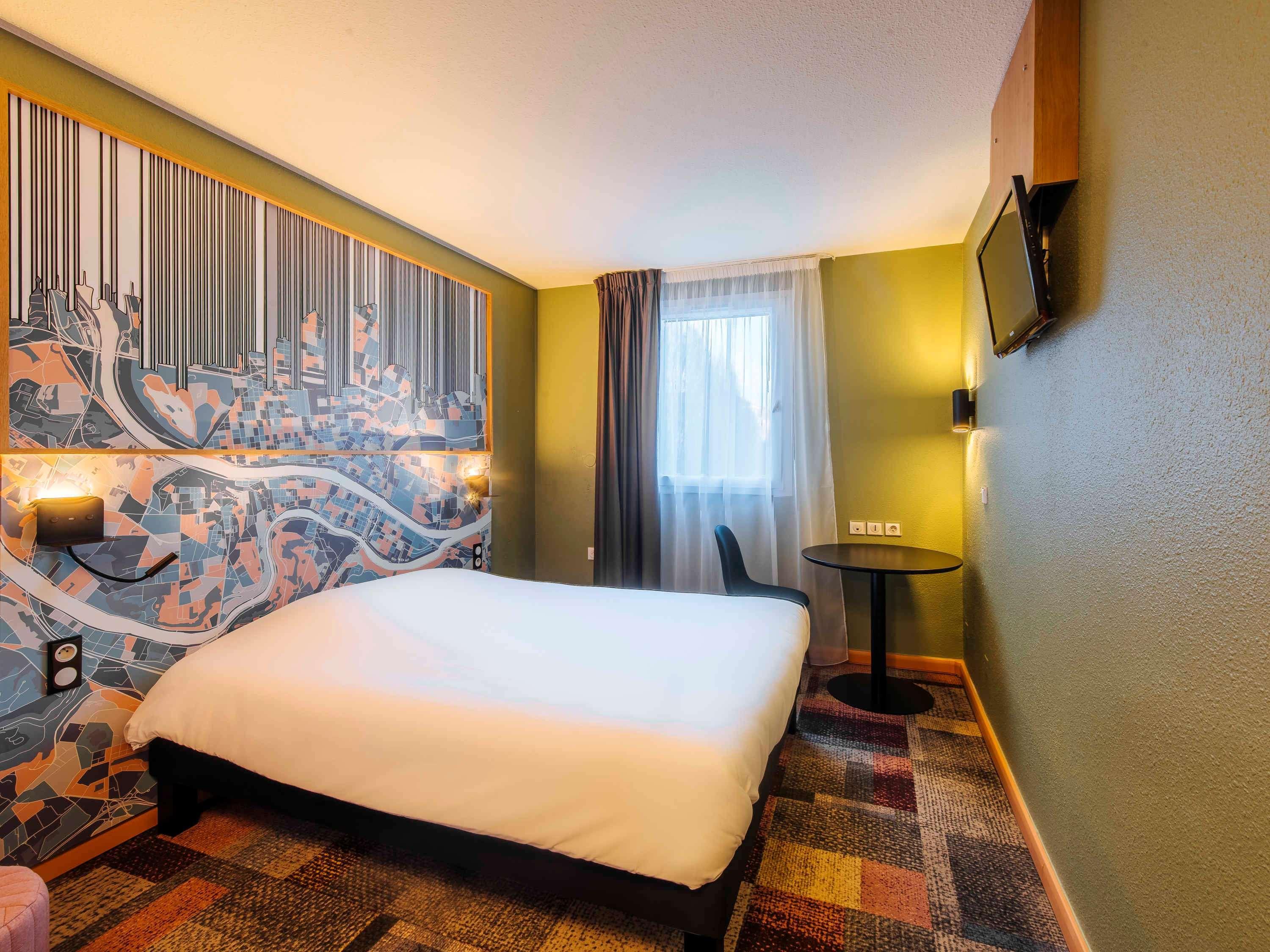 Ibis Styles Lyon Croix Rousse Hotel Bagian luar foto