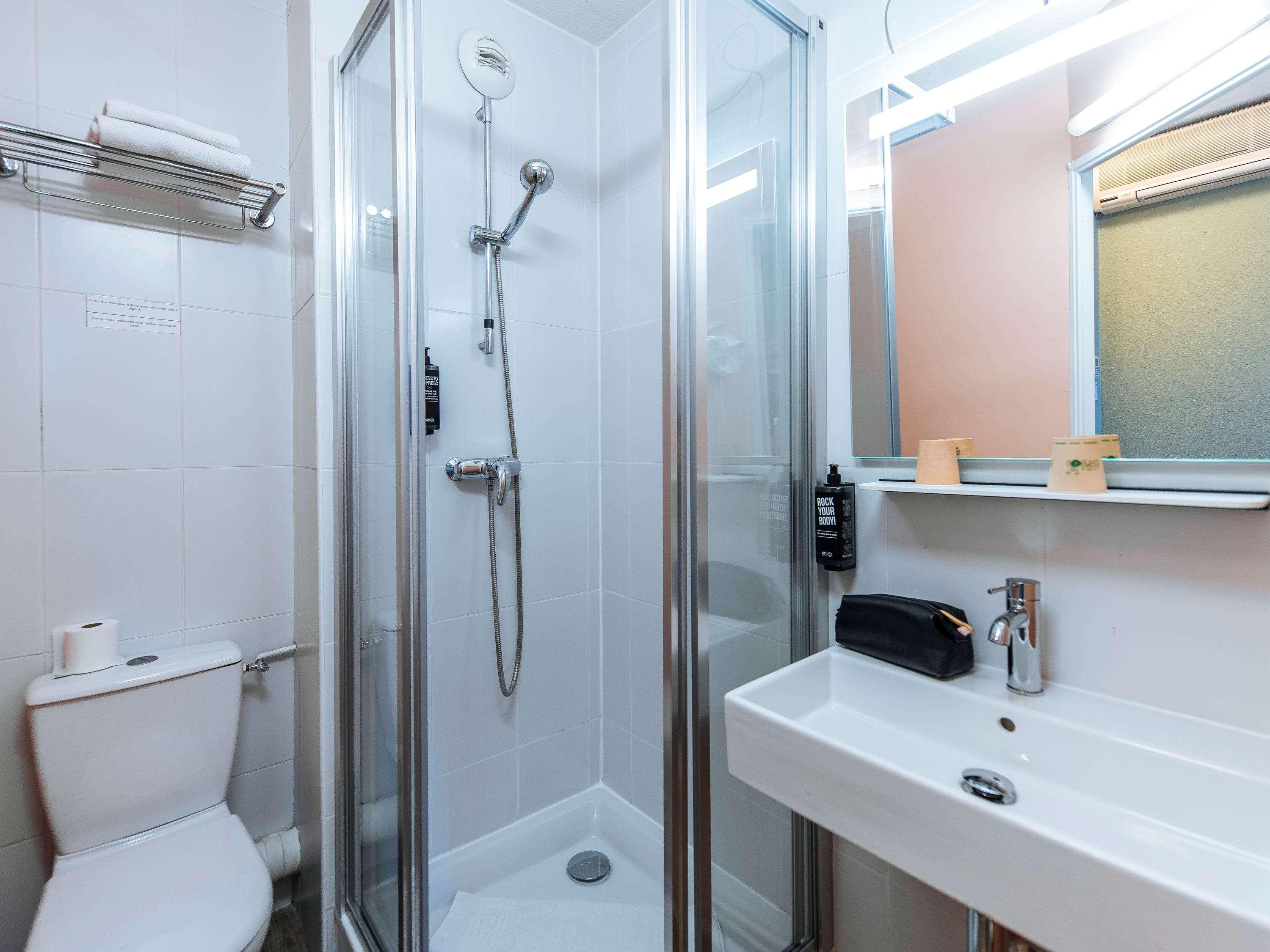 Ibis Styles Lyon Croix Rousse Hotel Bagian luar foto