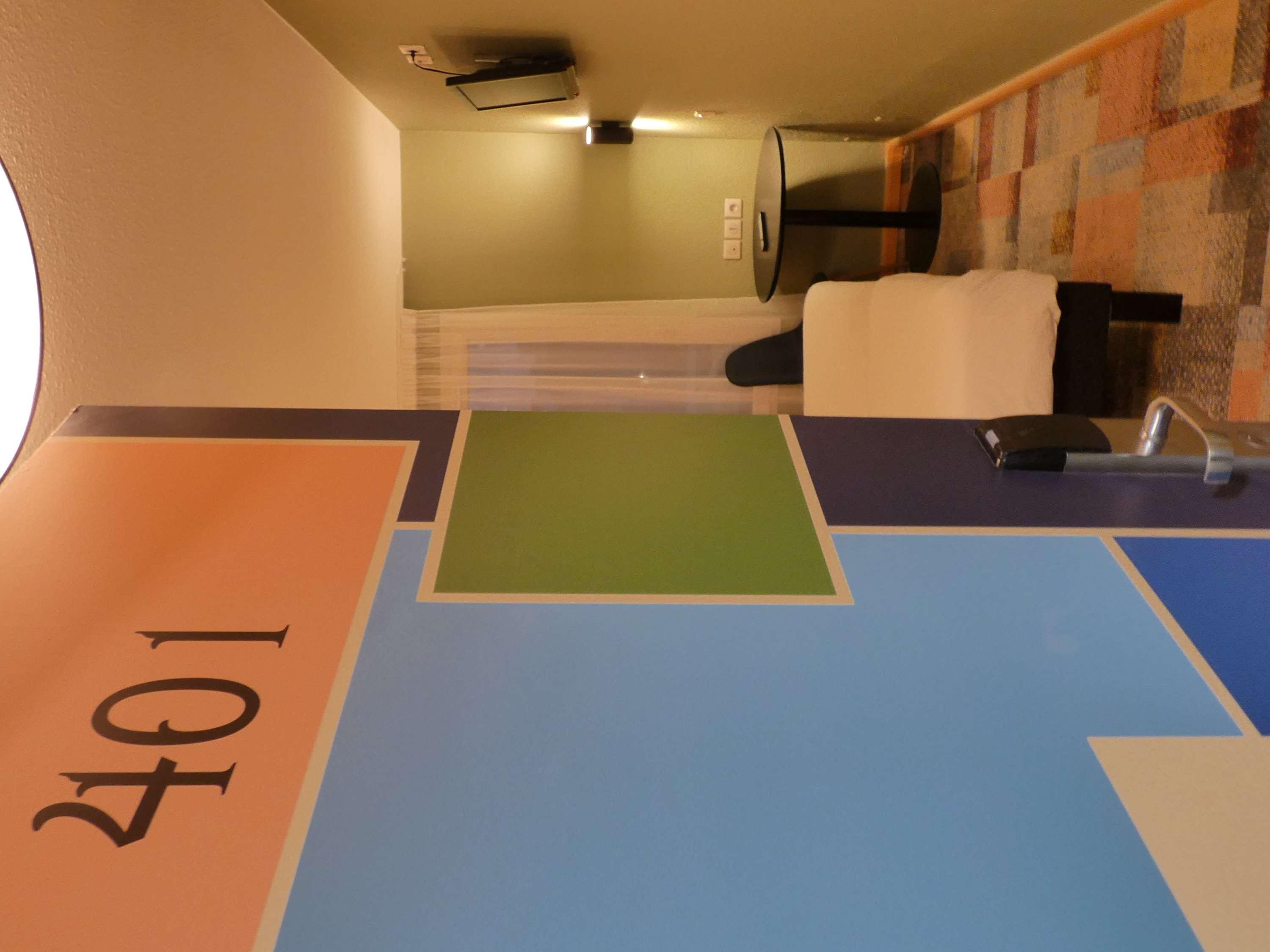 Ibis Styles Lyon Croix Rousse Hotel Bagian luar foto